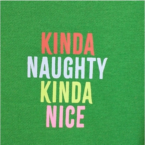 Cute holiday sweatshirt - Picture 2 of 4